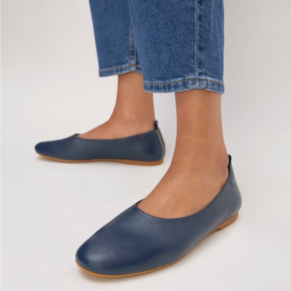 Everlane the Day Glove Flats size 5